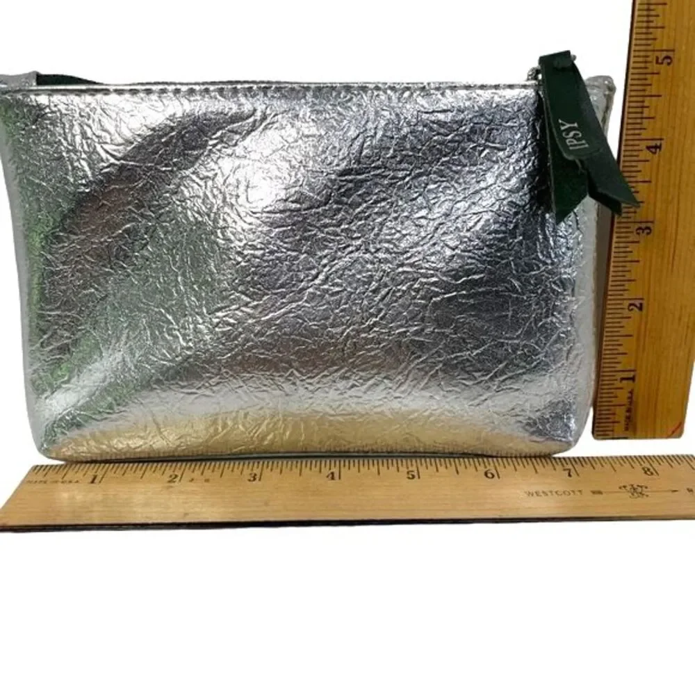 IPSY Metallic Silver Cosmetics Bag Travel Textured Minimalist Zip Close 7.5